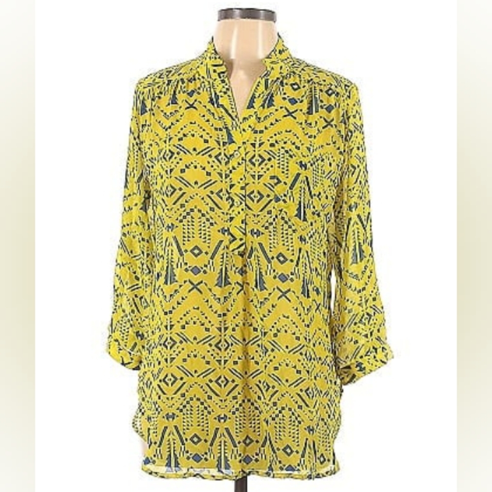 Xtaren 3/4 sleeve button-down shirt